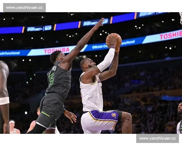 NBA最新积分榜：激烈争夺中东西部强队争锋，季后赛形势日益紧张